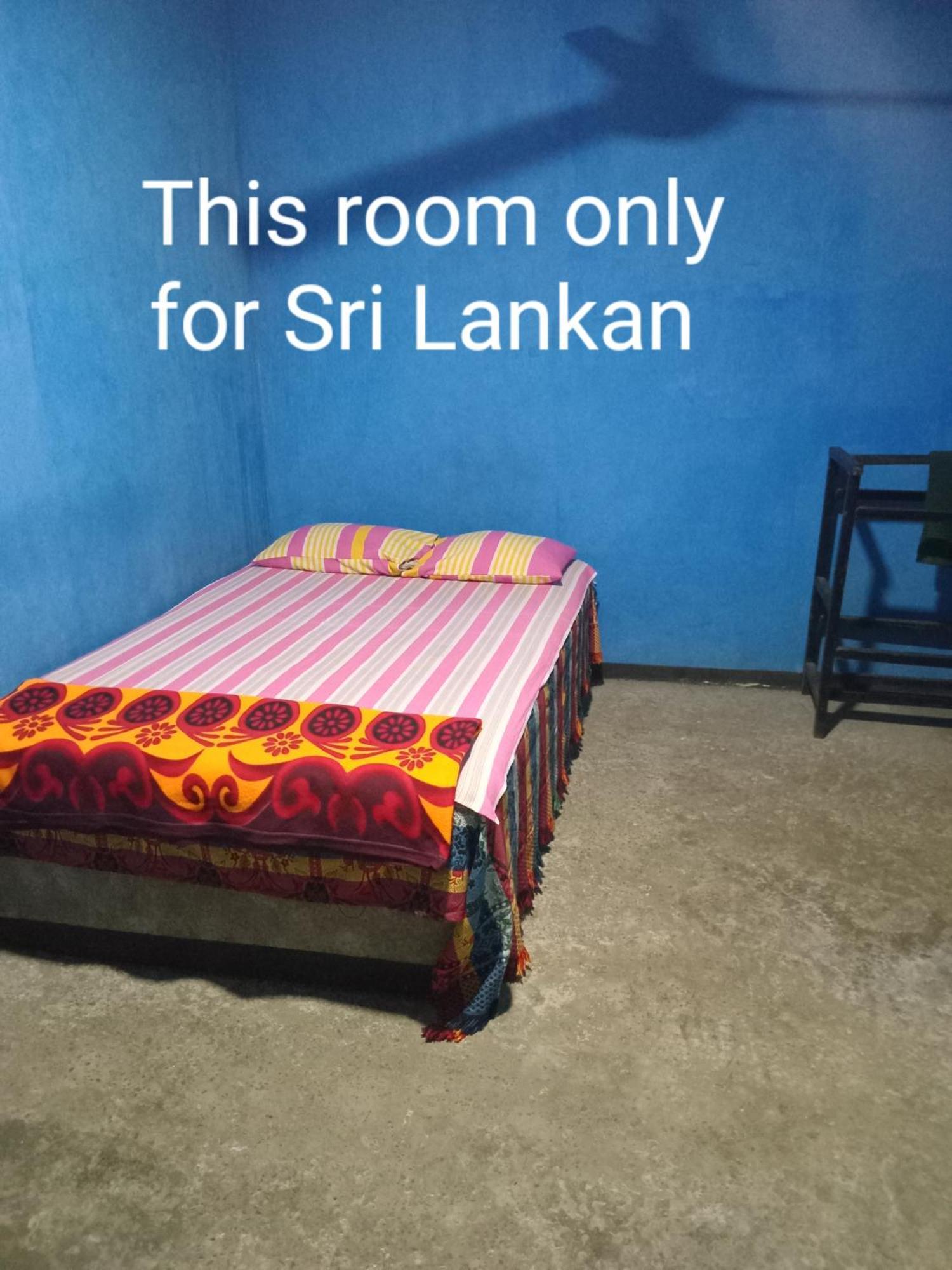 J Hostel كاندي المظهر الخارجي الصورة