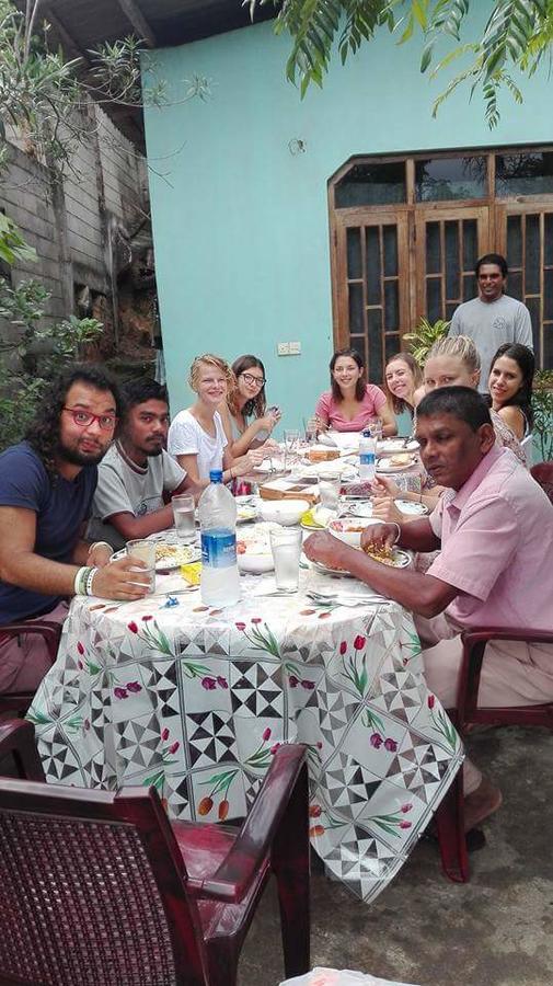 J Hostel كاندي المظهر الخارجي الصورة