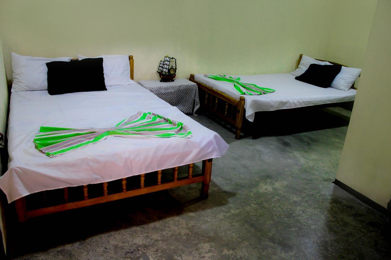 J Hostel كاندي المظهر الخارجي الصورة