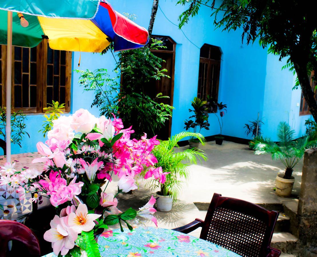 J Hostel كاندي المظهر الخارجي الصورة